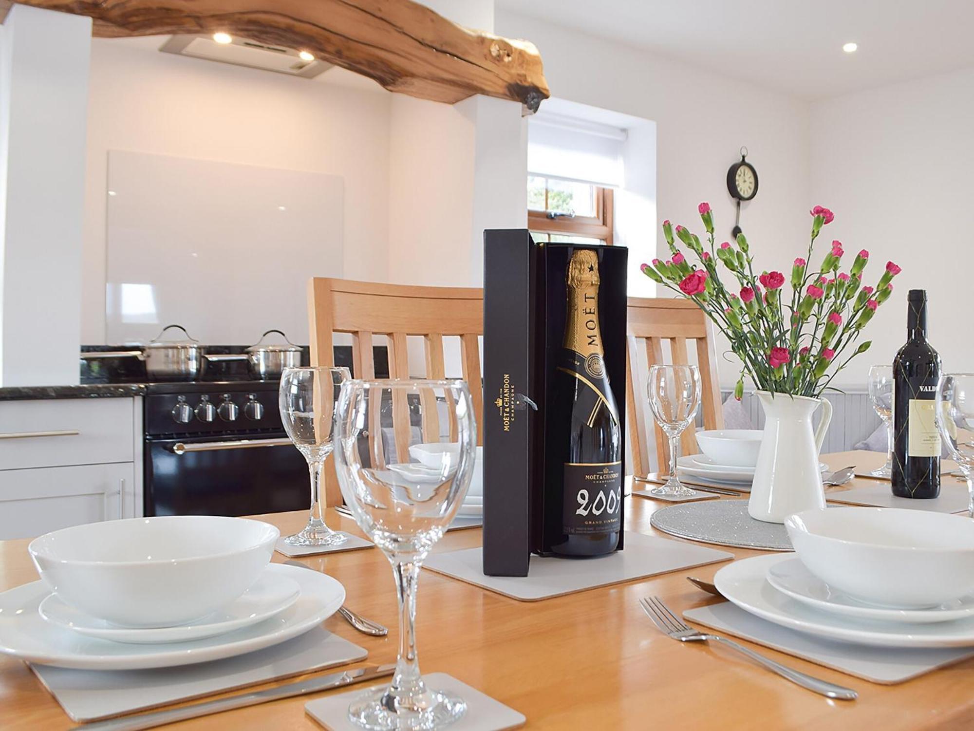 Y Beudy Bach Villa Pont-y-Berem Bagian luar foto